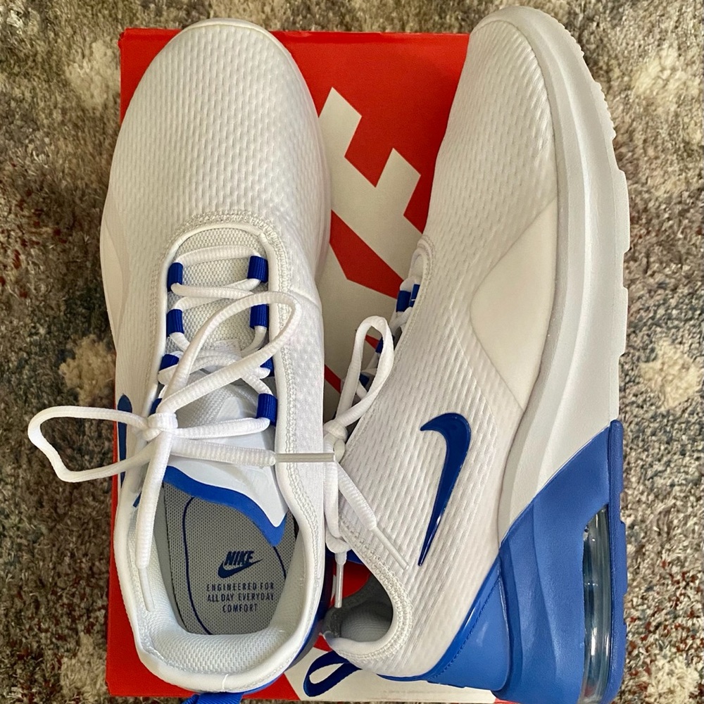 Nike Air Max Motion 2